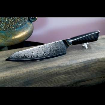 Kiritsukemesser aus VG10 Stahlkern mit 67 Lagen Damaststahl und schwarzem G10-Griff
