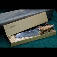 SKeld® Geschenkbox mit Holzwolle-Polsterung und Olivenholz Damast Santokumesser