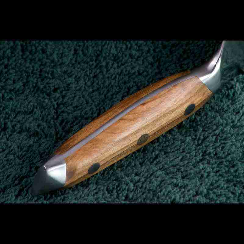 SKeld™ - Schneidemesser Messergriff aus edlem Olivenholz, nahtlos aus einem Stück Stahl geschmiedet